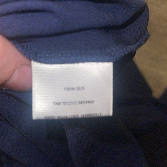 Eileen fisher 100% silk navy blue turtle neck size medium - Picture 5 of 6